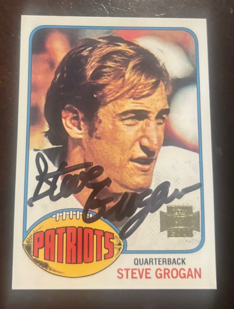 2001 Topps Archives Steve Grogan signed autogrtaphed card New England Patriots
