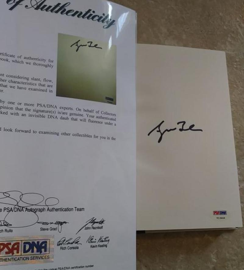 GEORGE W. BUSH 41 A PORTRAIT OF MY FATHER SIGNED AUTO BOOK PSA LOA V13444