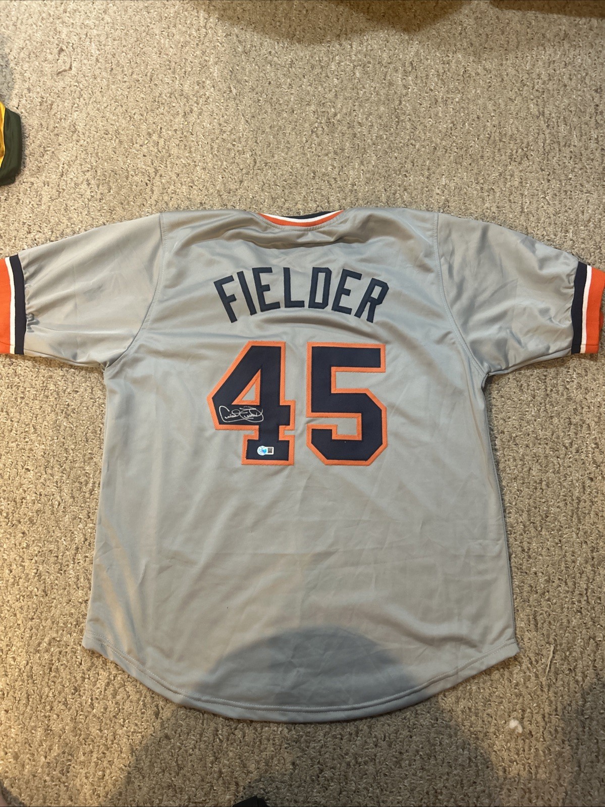 DETROIT TIGERS- CECIL FIELDER SIGNED AUTOGRAPH JERSEY BECKETT BAS COA
