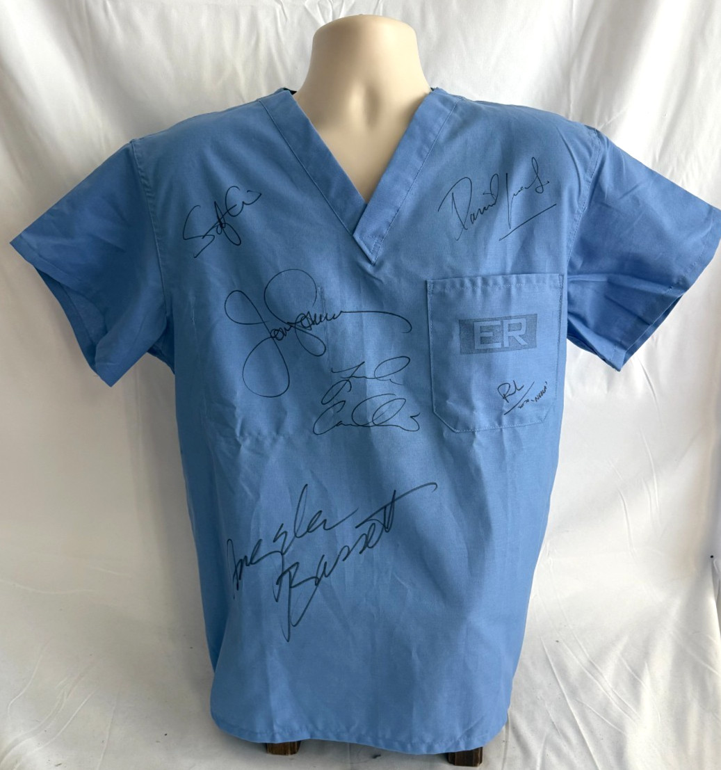 ER TV show Final Season CAST hand SIGNED promo logo Scrub Top JSA COA Stamos + 5