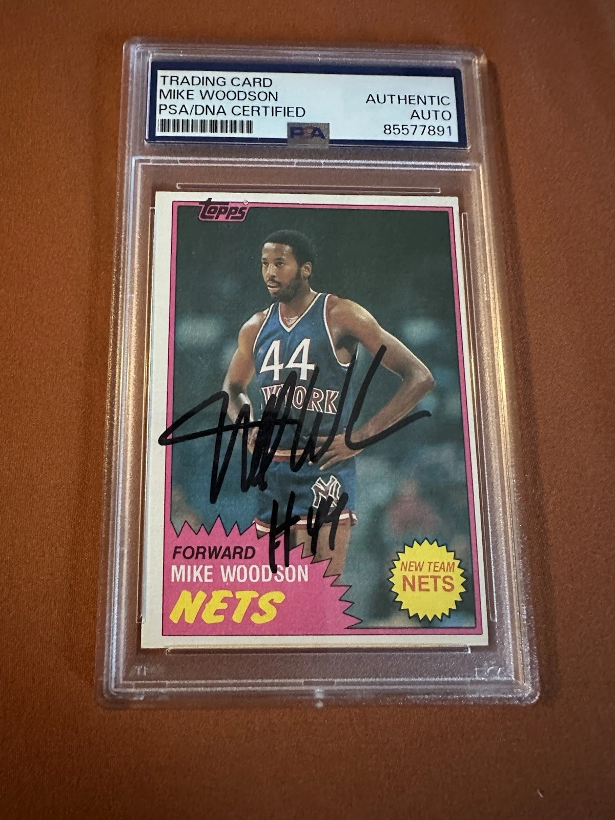 Mike Woodson Signed 1981-1982 Topps Card #89 PSA /DNA Slab COA Rookie RC