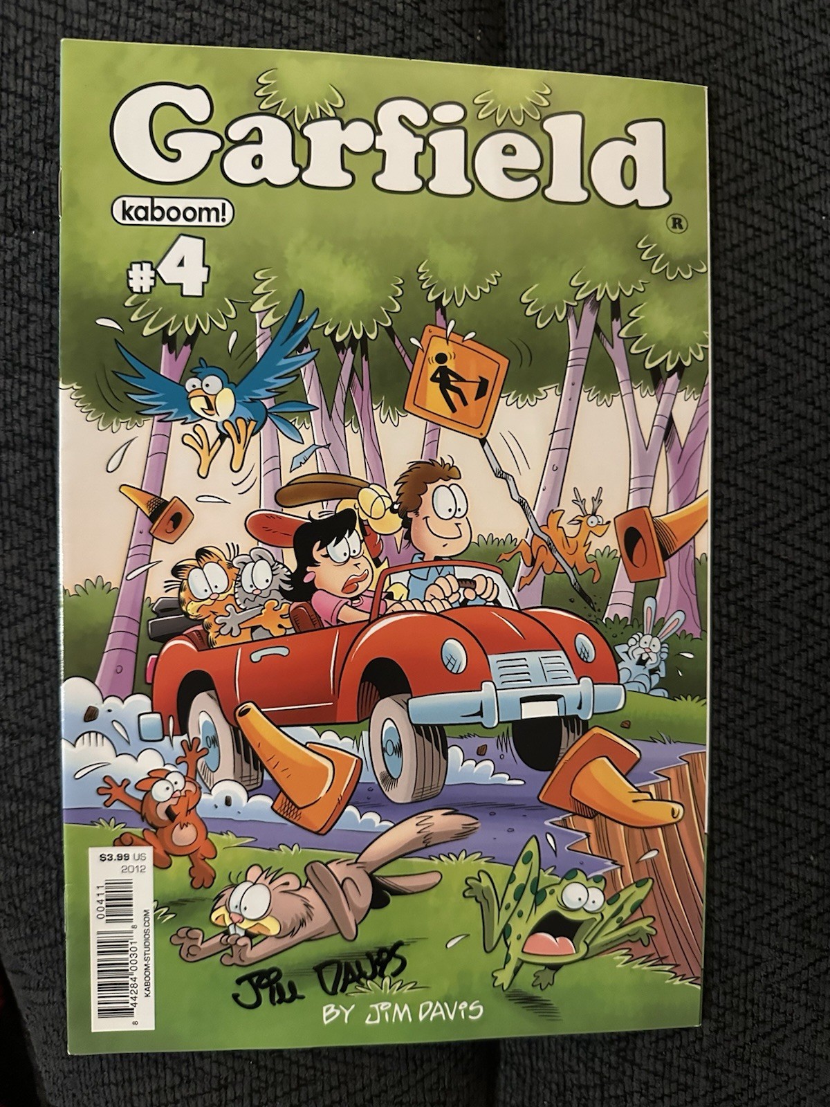 Jim Davis Signed Garfield Magazine Cartoons Kaboom Comic Book