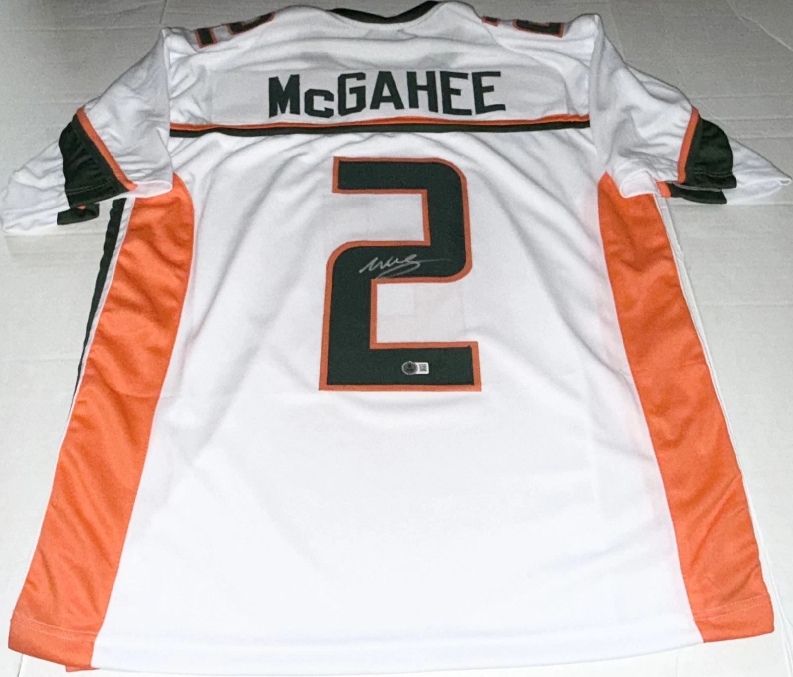 WILLIS MCGAHEE MIAMI HURRICANES SIGNED WHITE CUSTOM JERSEY BECKETT WITNESSED COLLECTIBLE MEMORABILIA