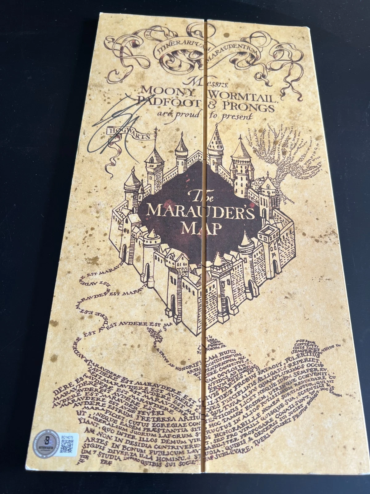 DANIEL RADCLIFFE SIGNED AUTOGRAPH MAURADER MAP HARRY POTTER BECKETT BAS COA D