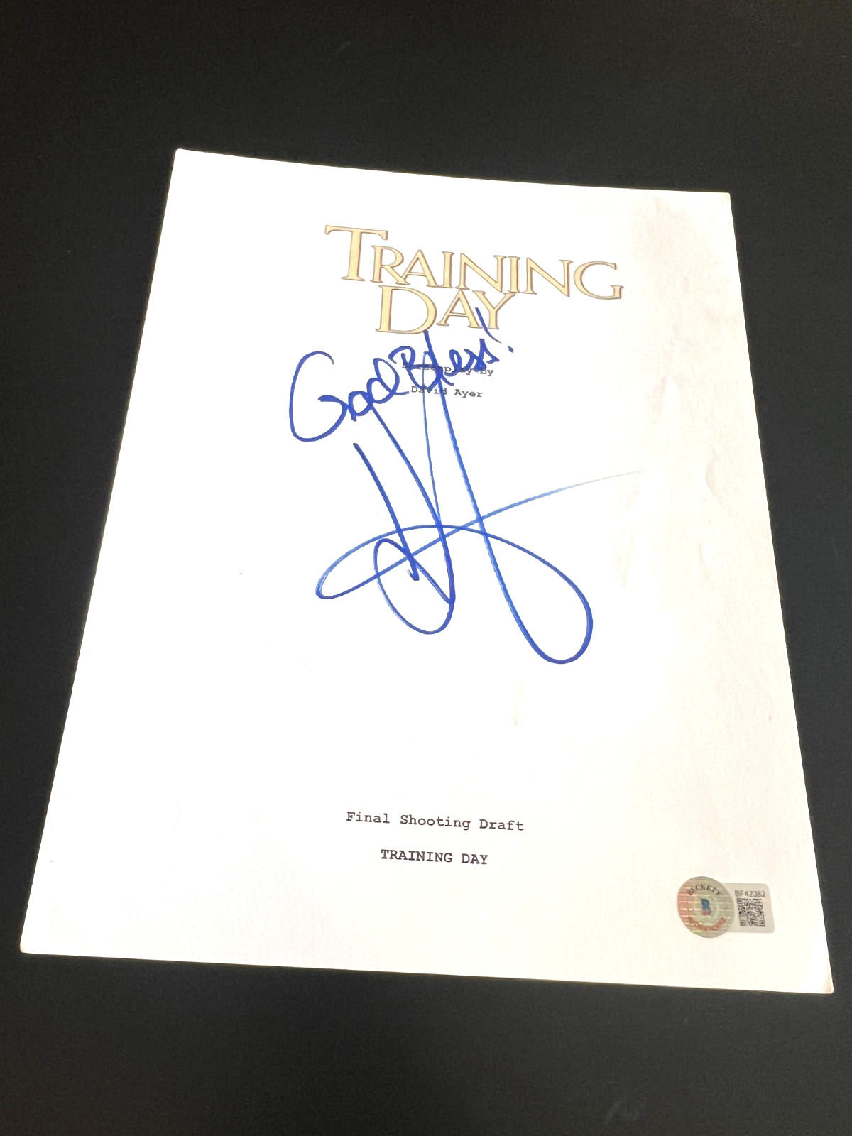 DENZEL WASHINGTON SIGNED AUTOGRAPH MOVIE SCRIPT TRAINING DAY BECKETT BAS COA D
