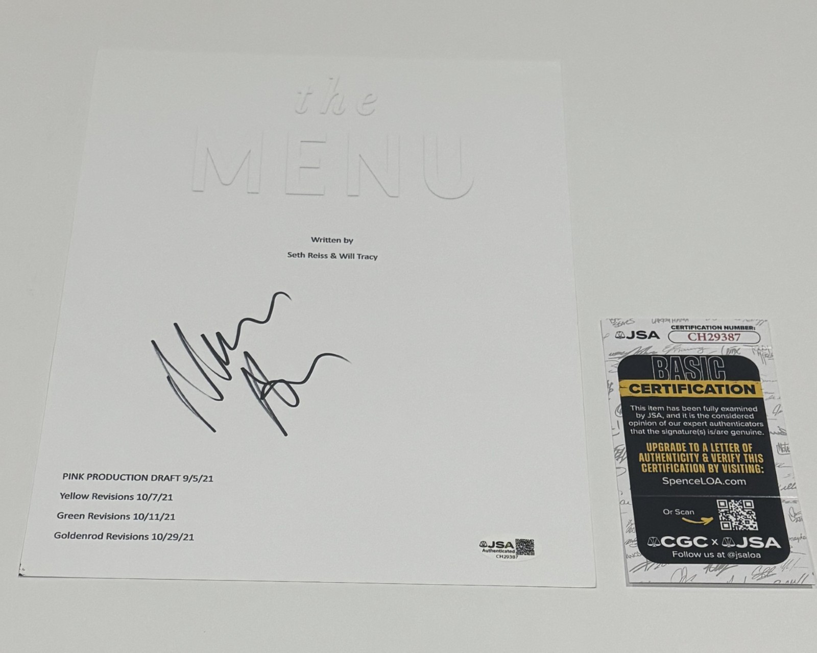 NICHOLAS HOULT SIGNED THE MENU FULL MOVIE SCRIPT JSA COA