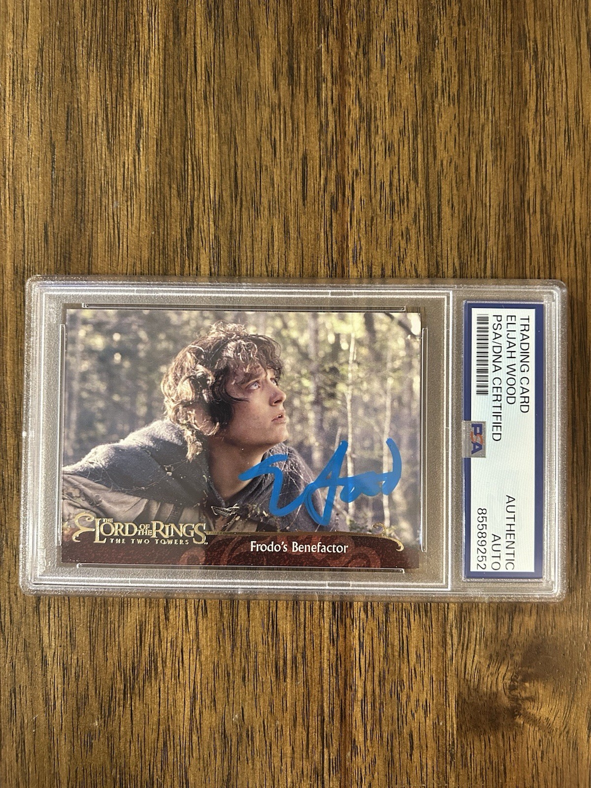 Elijah Wood ‘Lord of the Rings’ Signed ‘Frodo Baggins’ Card PSA Slab
