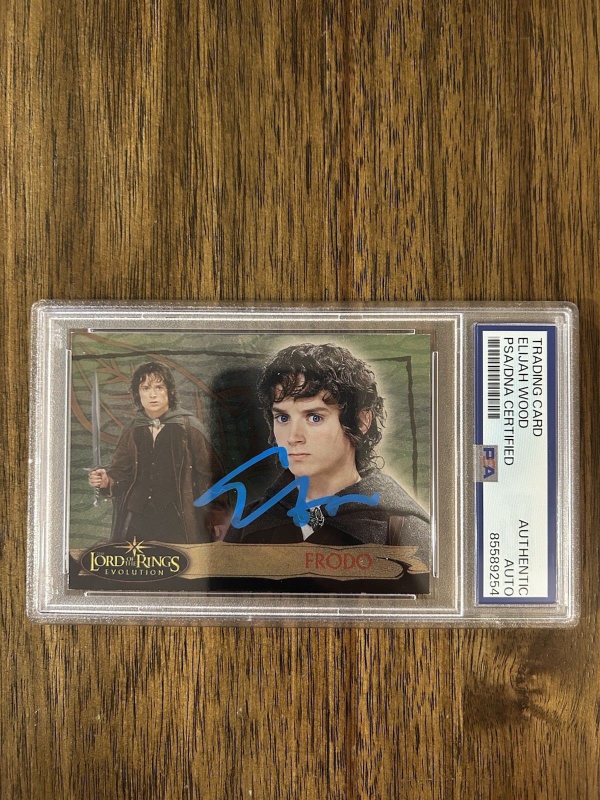 Elijah Wood ‘Lord of the Rings’ Signed ‘Frodo Baggins’ Card PSA Slab