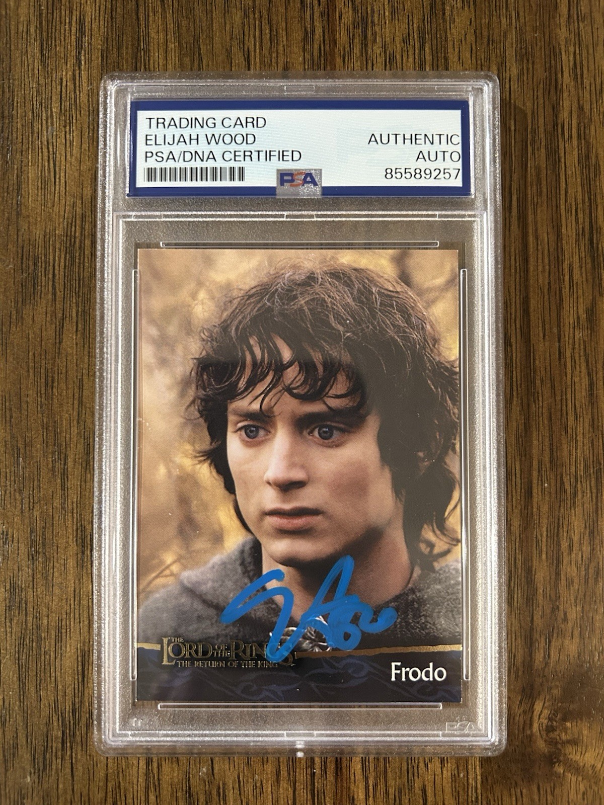 Elijah Wood ‘Lord of the Rings’ Signed ‘Frodo Baggins’ Card PSA Slab