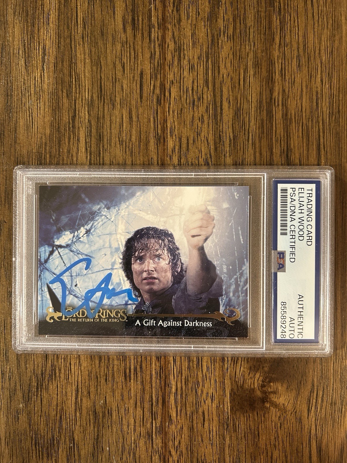 Elijah Wood ‘Lord of the Rings’ Signed ‘Frodo Baggins’ Card PSA Slab
