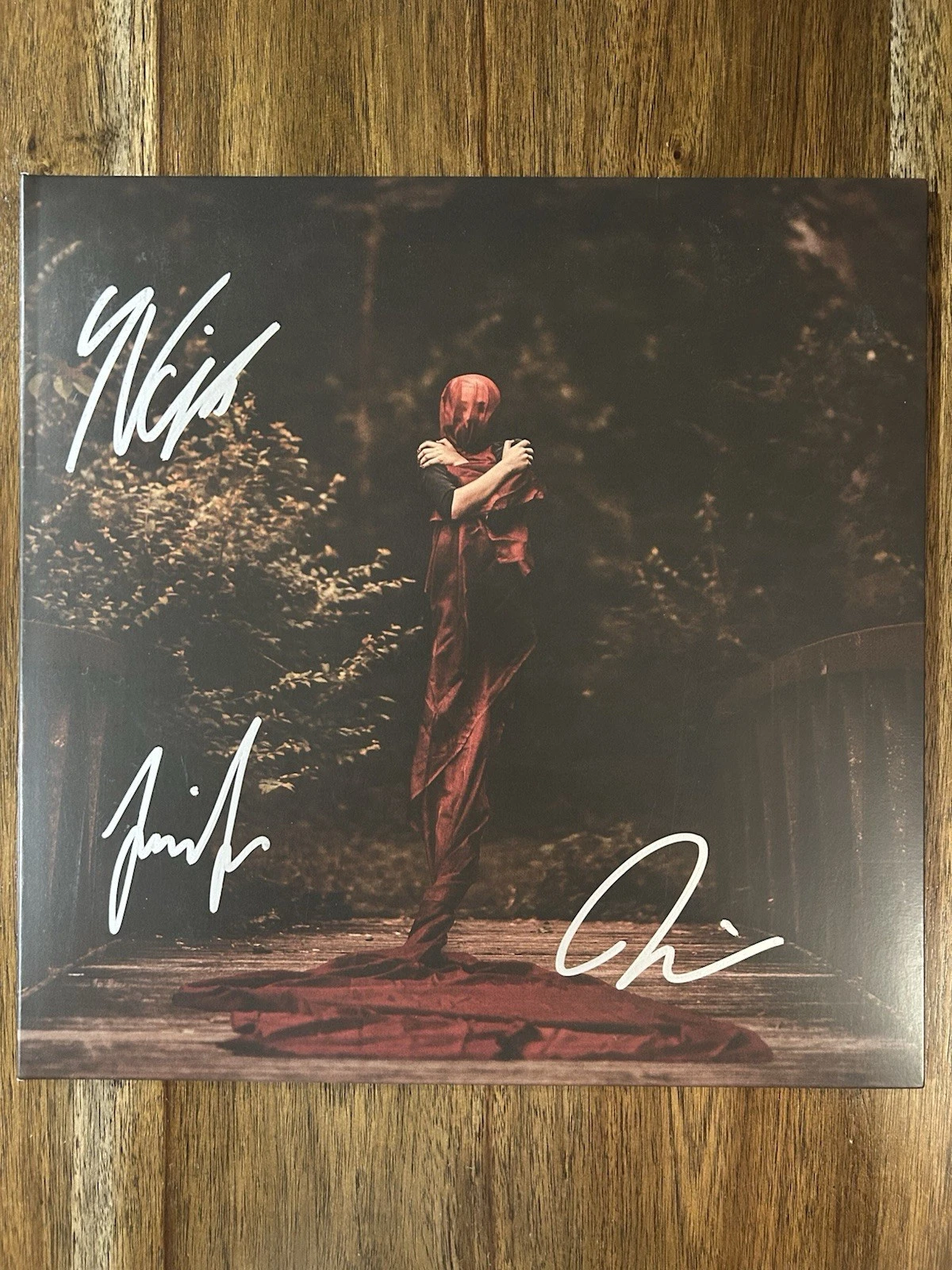 ‘BAD OMENS’ BAND SIGNED VINYL ALBUM ‘SELF TITLED’ NICHOLAS, JOAKIM & NICK COLLECTIBLE MEMORABILIA