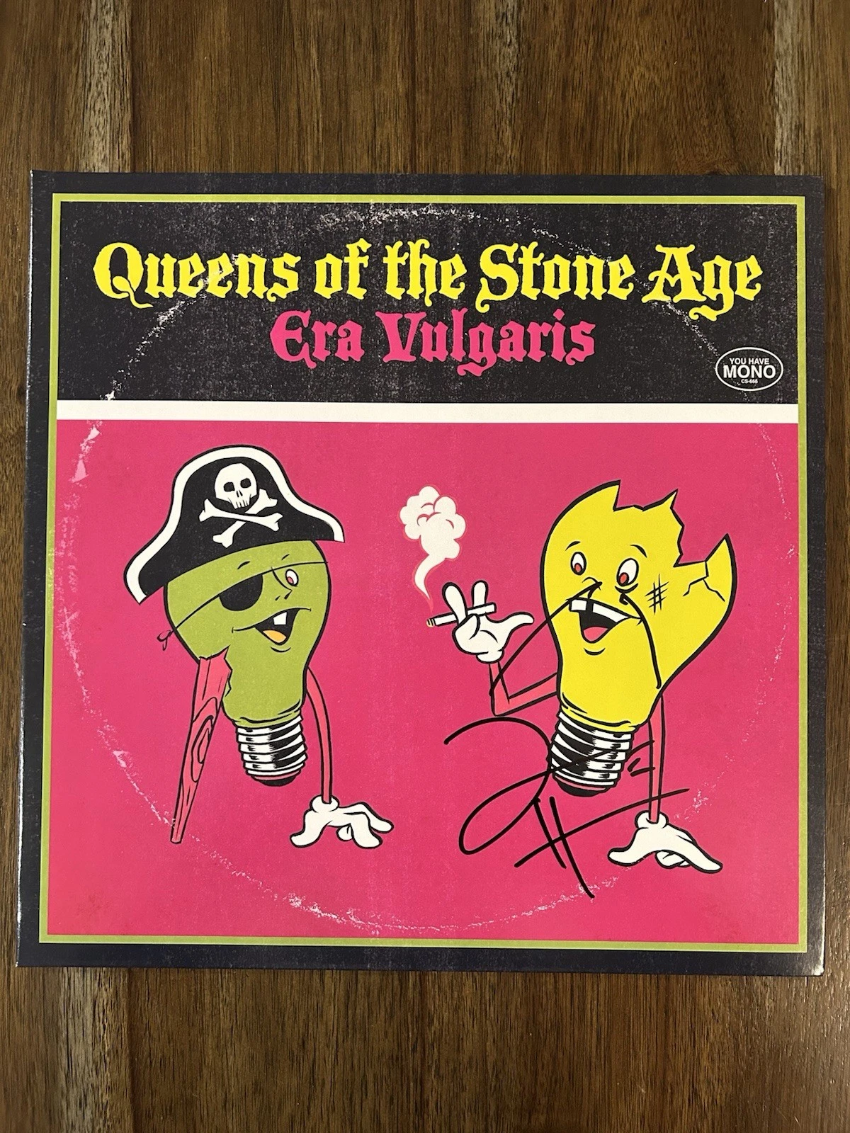 Josh Homme ‘Queens Of The Stone Age’ Signed Vinyl Album ‘Era Vulgaris’ Becket