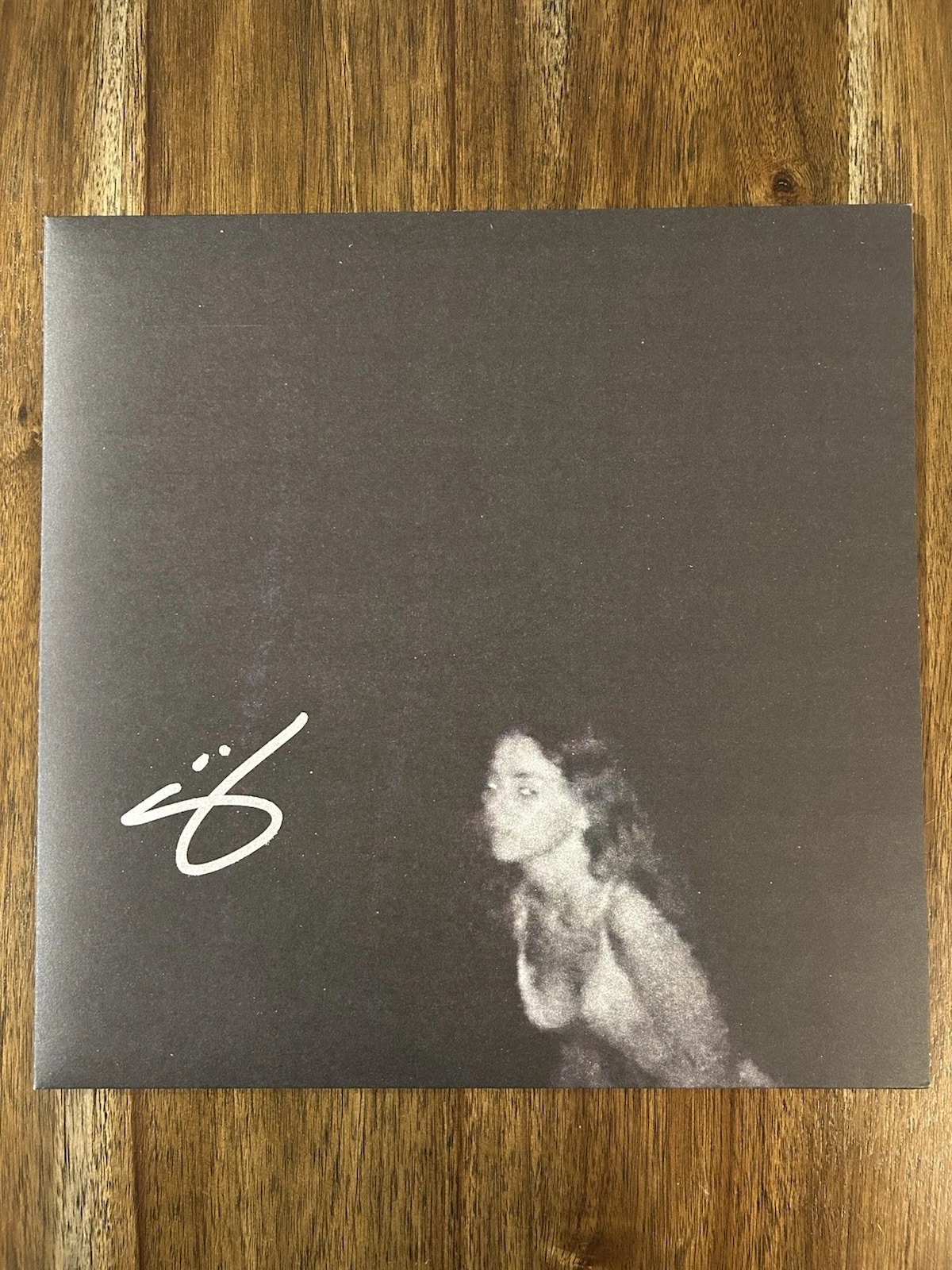 ‘Samia’ Signed Vinyl Album ‘Bloodless’ Beckett Autograph