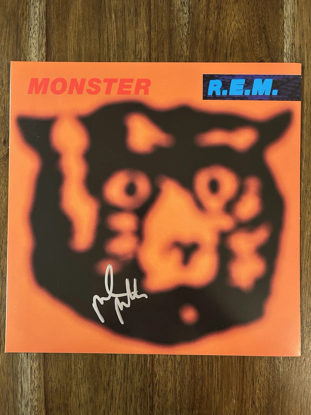Mike Mills ‘R.E.M.’ Band Signed Vinyl Album ‘Monster’ Beckett Autograph