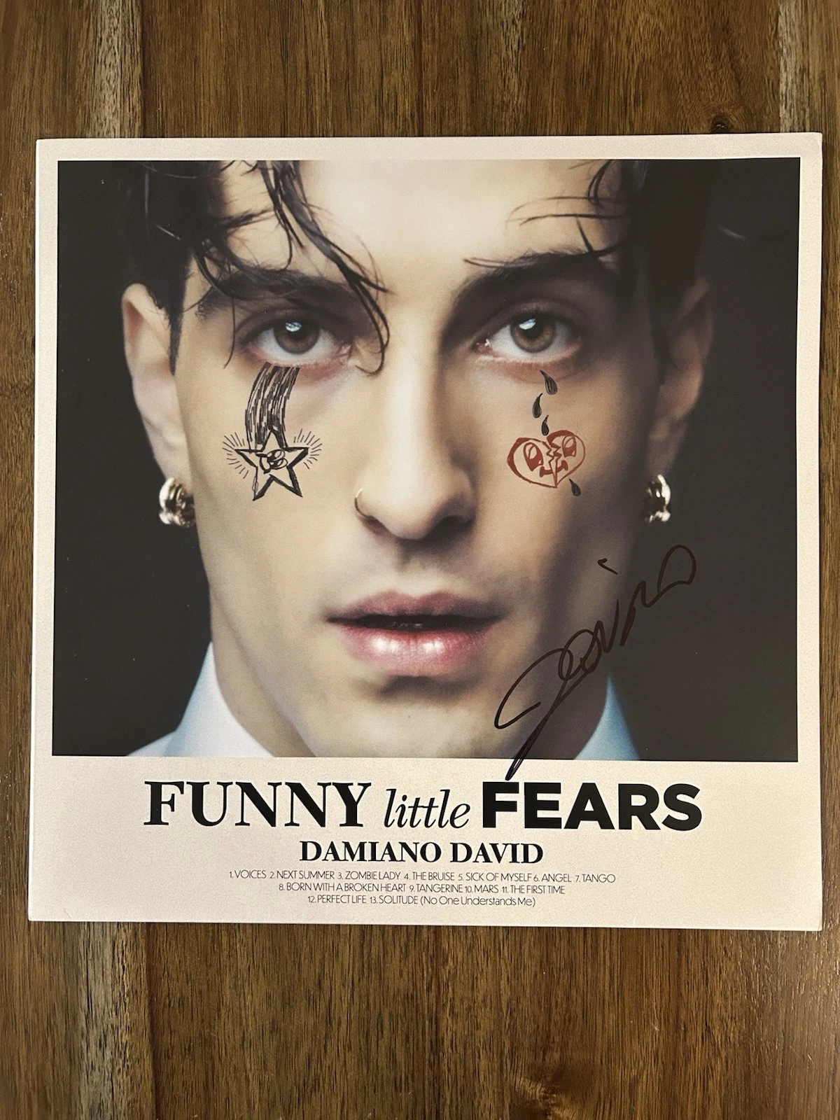 ‘DAMIANO DAVID’ SIGNED VINYL ALBUM ‘FUNNY LITTLE FEARS’ BECKETT MANESKIN COLLECTIBLE MEMORABILIA
