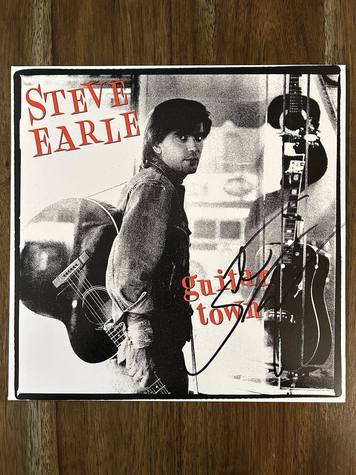 Steve Earle ‘Guitar Town’ Signed Vinyl Album Folk Singer Beckett