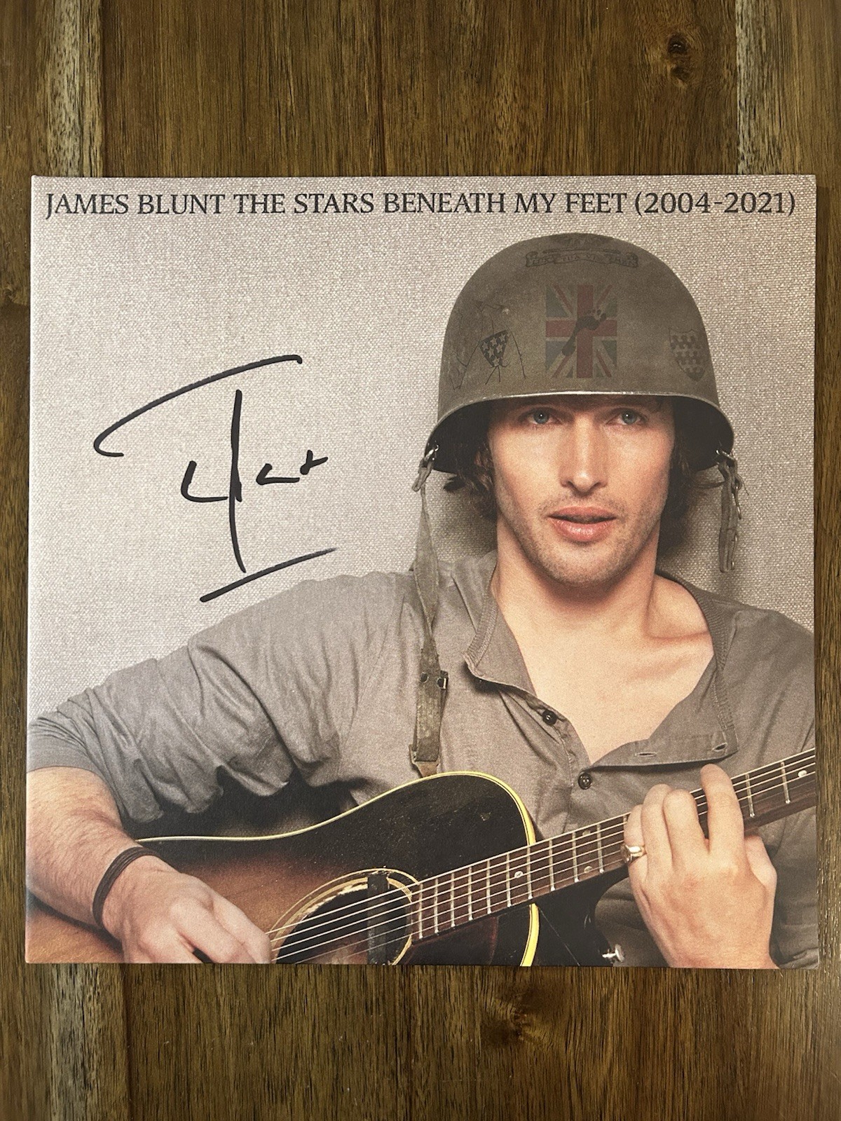 James Blunt 'The Stars Beneath My Feet' Signed Vinyl Album Beckett Autograph