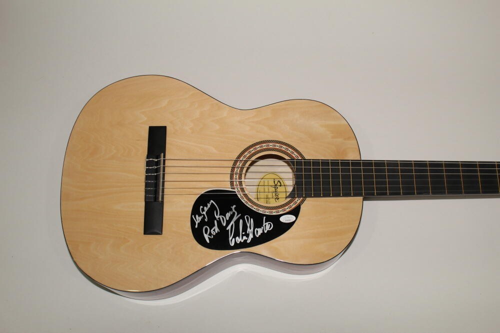 THE QUARRYMEN SIGNED AUTOGRAPH FENDER ACOUSTIC GUITAR ROD LEN COLIN BEATLES JSA