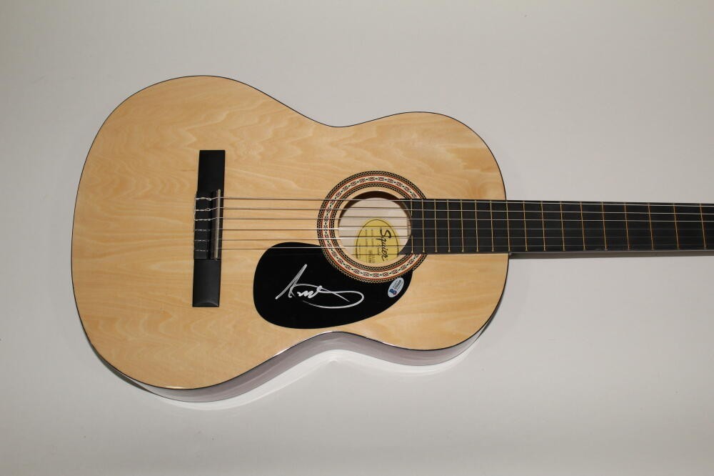 NATHANIEL RATELIFF SIGNED AUTOGRAPH FENDER BRAND ACOUSTIC GUITAR S.O.B. BECKETT