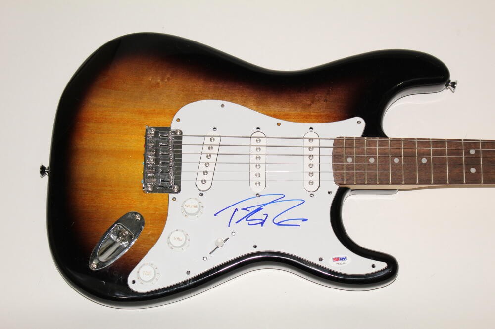 ROB THOMAS SIGNED AUTOGRAPH FENDER BRAND ELECTRIC GUITAR - MATCHBOX TWENTY PSA