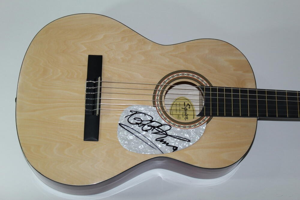 BB KING SIGNED AUTOGRAPH FENDER BRAND ACOUSTIC GUITAR - KING OF BLUES W/ JSA LOA