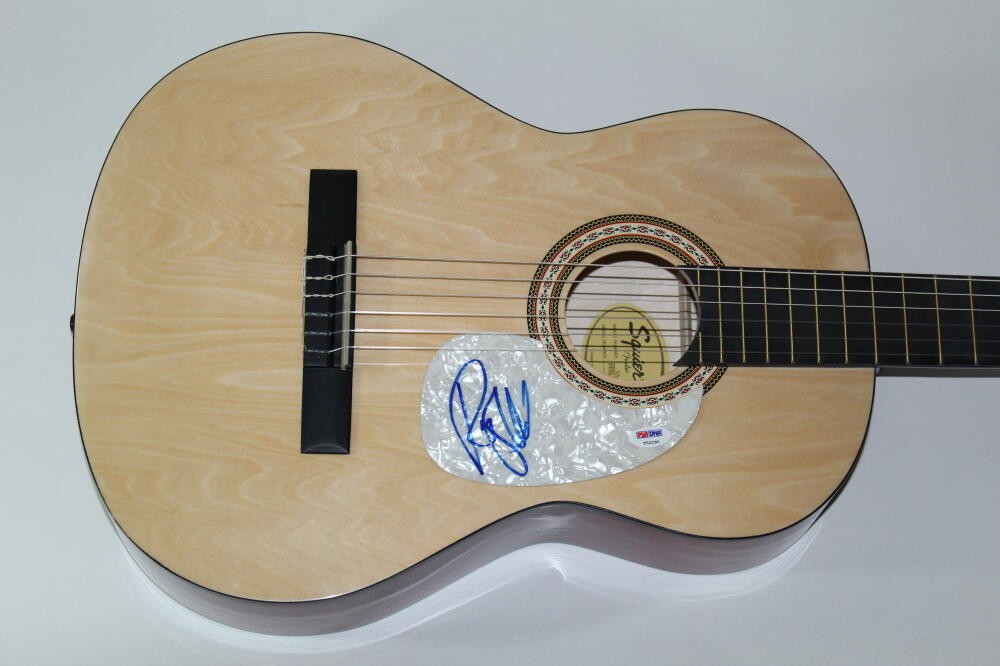 ROGER WATERS SIGNED AUTOGRAPH FENDER BRAND ACOUSTIC GUITAR - PINK FLOYD WALL PSA