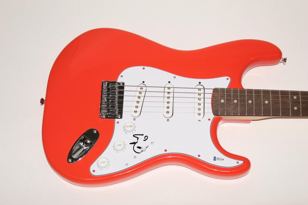 LIN MANUEL MIRANDA SIGNED AUTOGRAPH FENDER ELECTRIC GUITAR - HAMILTON BECKETT