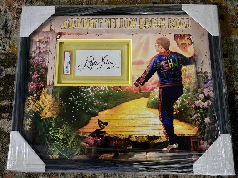 ELTON JOHN SIGNED AUTOGRAPH AMAZING GOODBYE YELLOW BRICK ROAD DISPLAY - RARE PSA