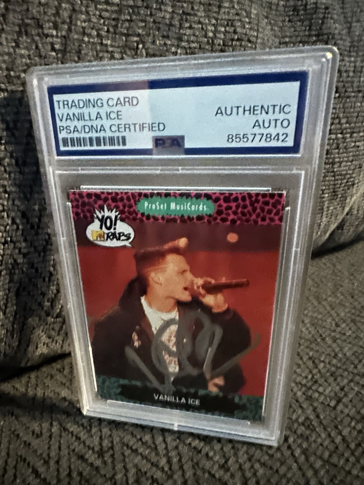Vanilla Ice Signed 1990 Yo MTV Raps #88 Trading Card PSA /DNA Authenticated COA