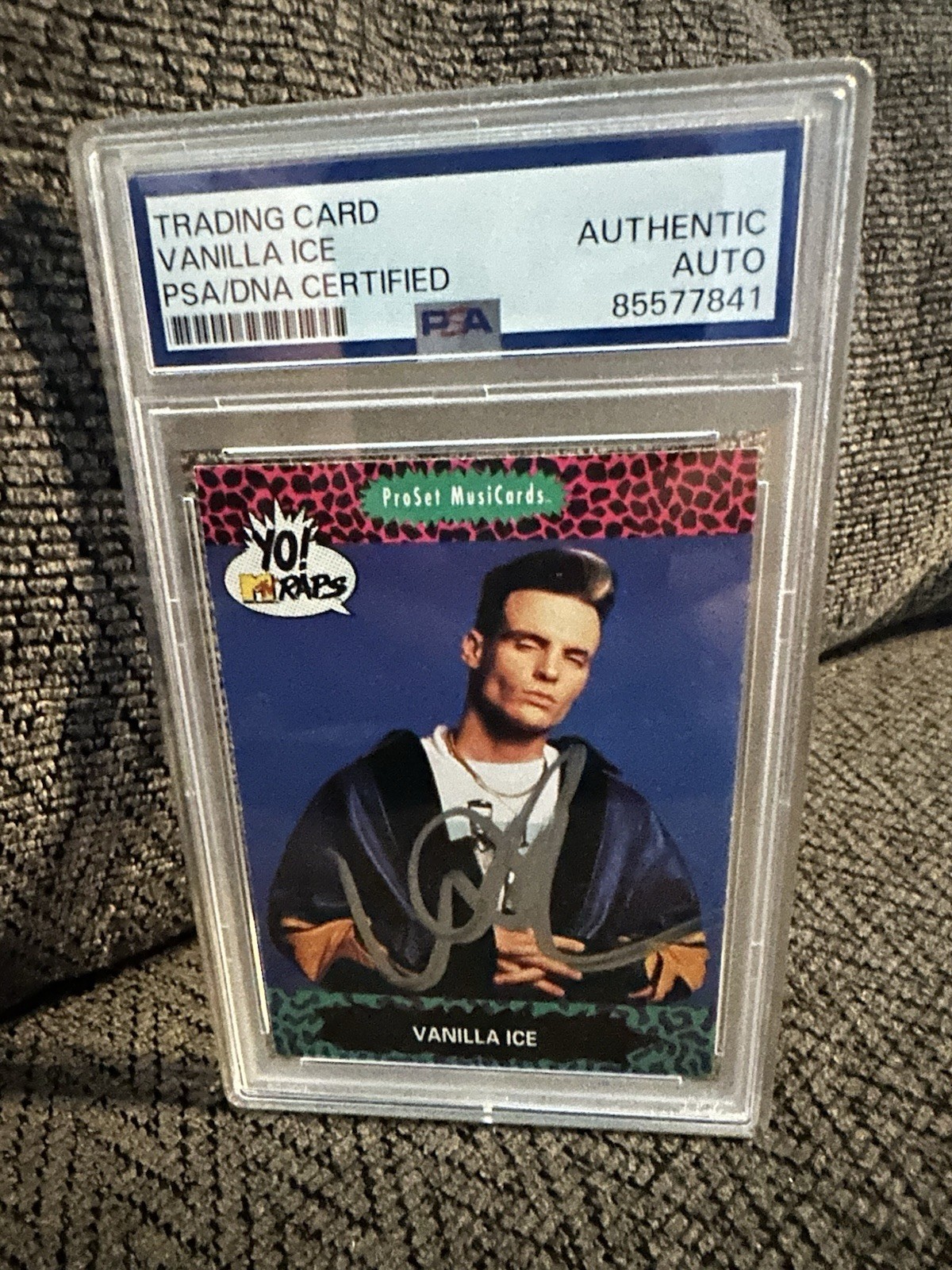 Vanilla Ice Signed 1990 Yo MTV Raps #86 Trading Card PSA /DNA Authenticated COA