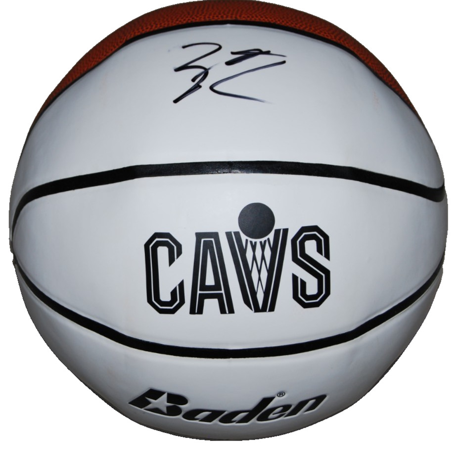 LONZO BALL signed (CLEVELAND CAVALIERS) CUSTOM LOGO basketball BECKTT BU41291