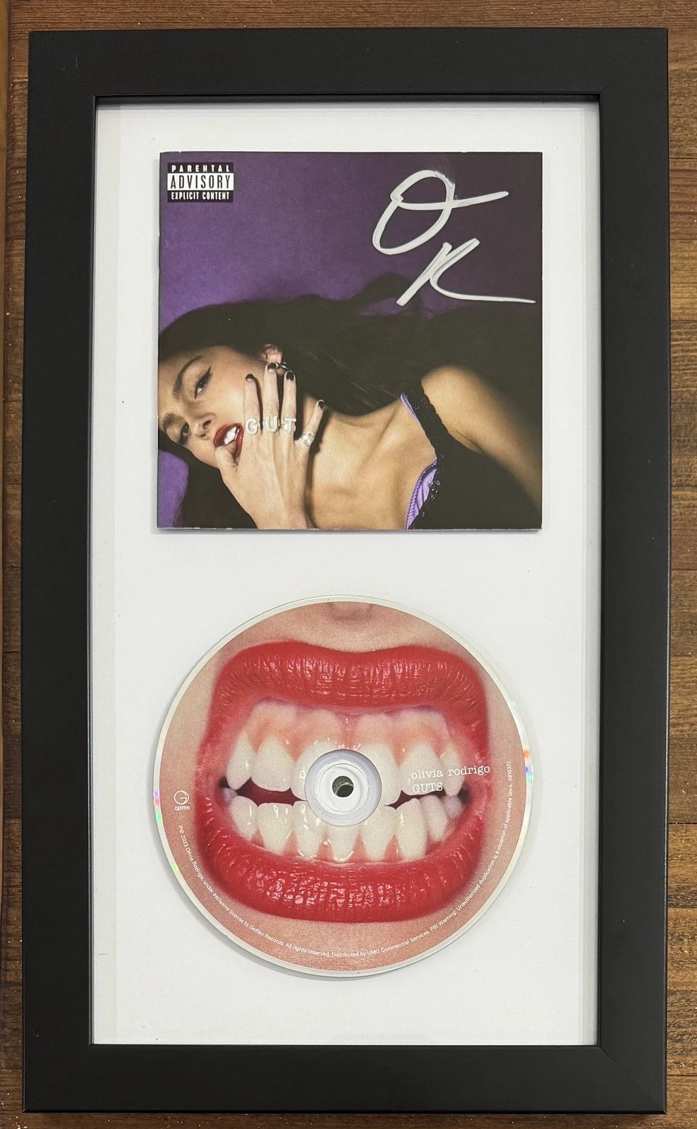 FRAMED Olivia Rodrigo GUTS & SIGNED CD Cover Booklet Book PSA DNA COA Autograph