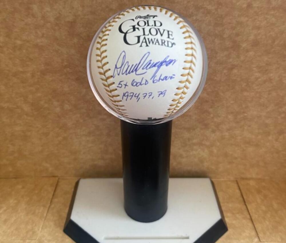 DAVE CONCEPCION 5X GOLD GLOVE 1974-77,79 SIGNED GOLD GLOVE BASEBALL