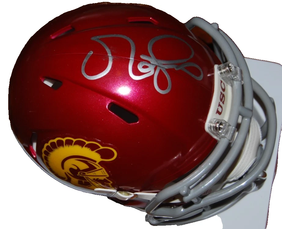 MATT LEINART signed (USC TROJANS) mini football helmet BECKETT BAS BU41239