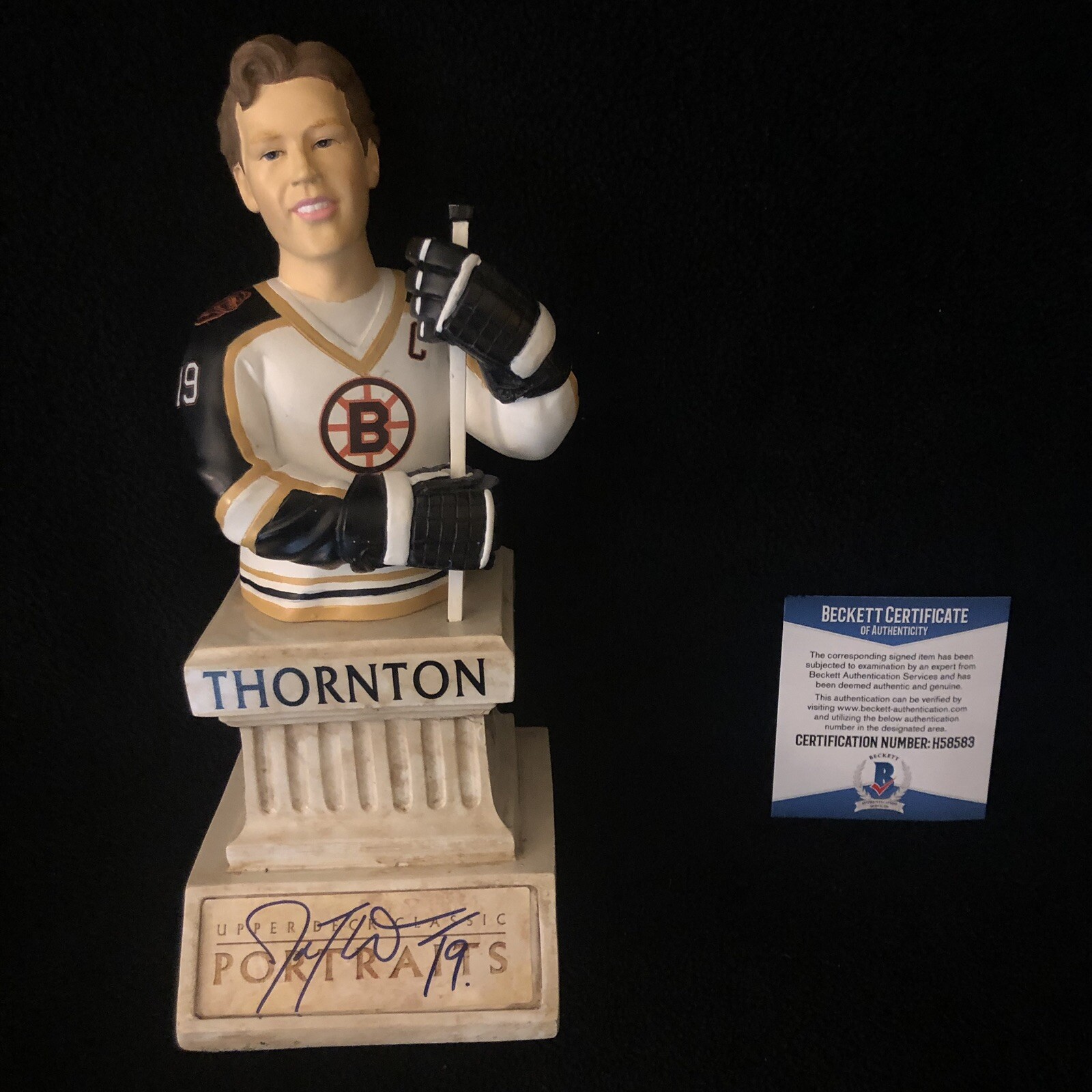 Joe Thornton Signed Bruins Upper Deck Classic Portraits Statue Beckett COA