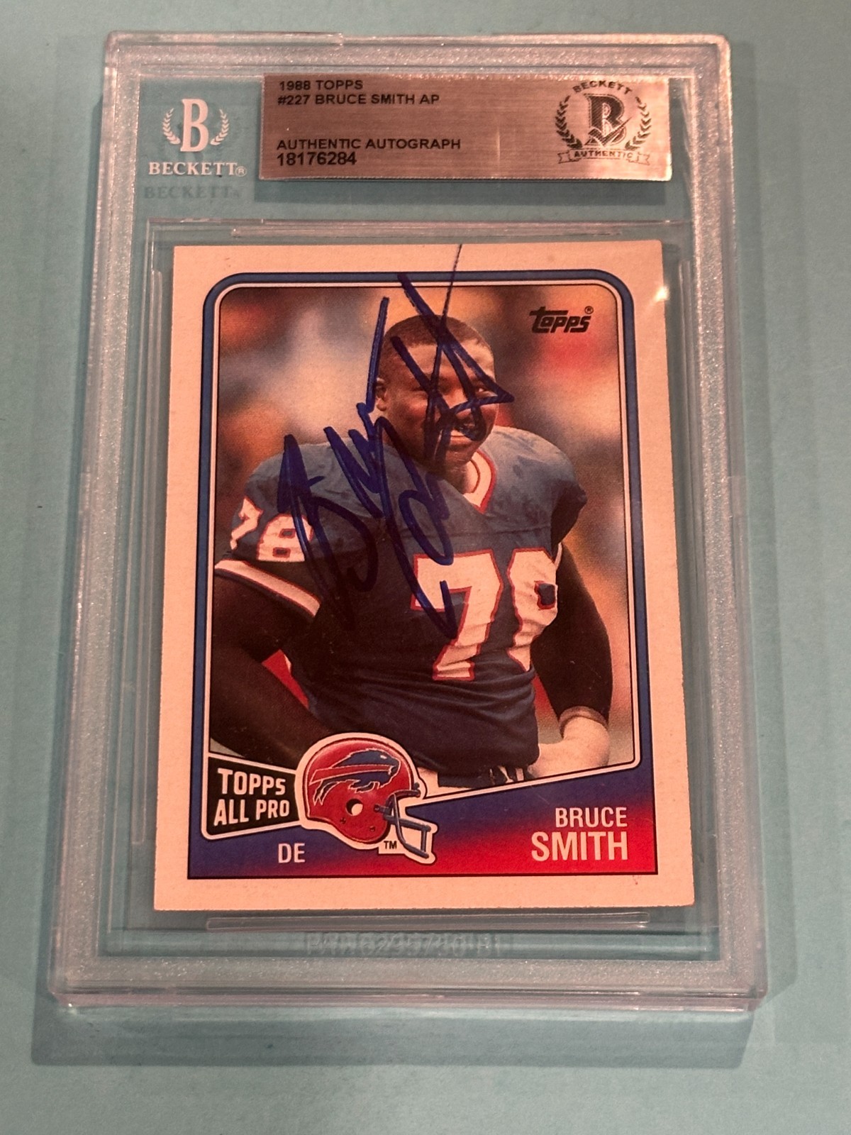 BRUCE SMITH Signed 1988 TOPPS Card #227 AP Beckett BAS