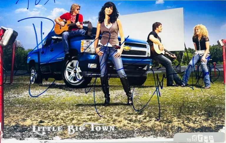 LIITLE BIG TOWN x4 Signed Autograph Calendar Page ACOA COA