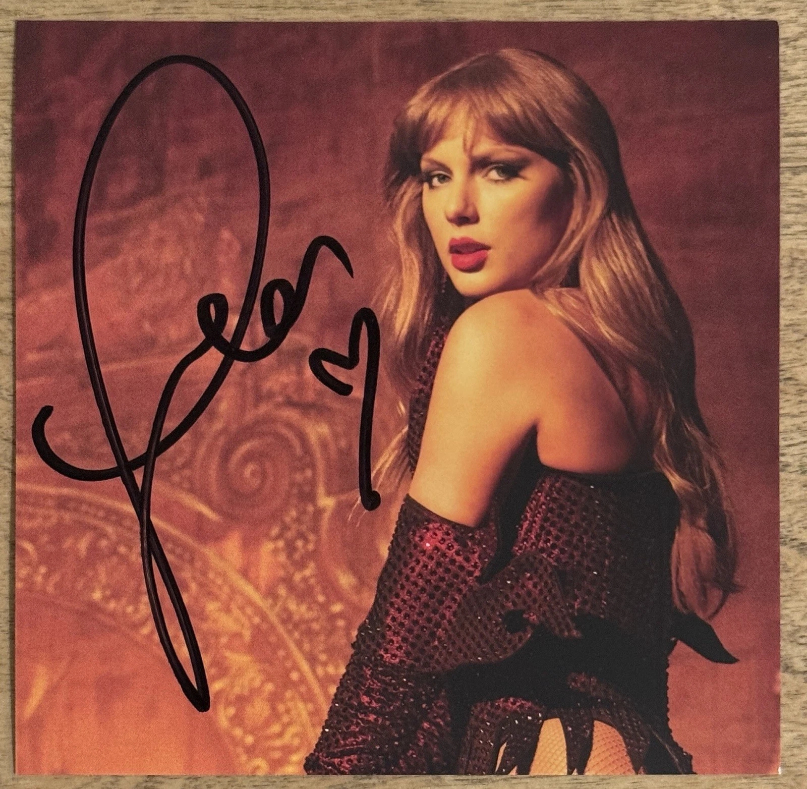 Taylor Swift The Life Of A Showgirl LONG SIGNATURE AUTOGRAPH Art Card CD #3 RARE