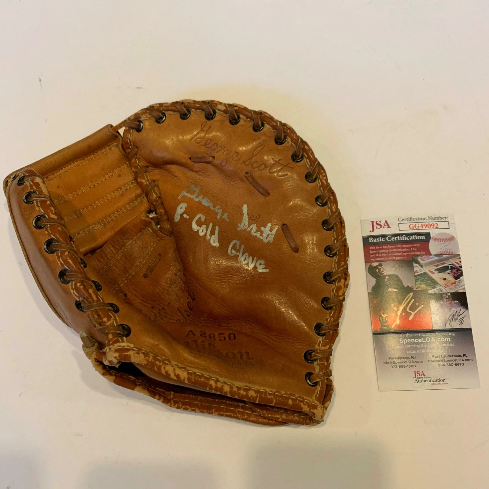 George Scott 8 Gold Gloves Signed Vintage 1960's First Base Glove With JSA COA