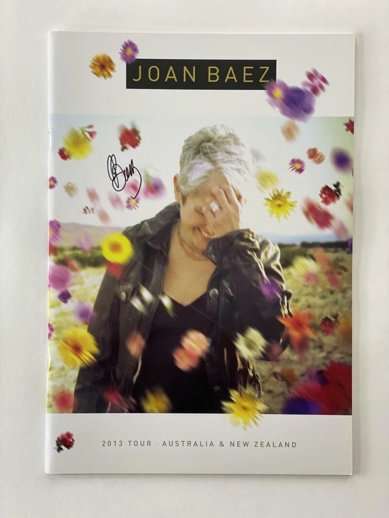 JOAN BAEZ SIGNED AUTOGRAPH 2013 AUSTRALIA & NEW ZEALAND TOUR BOOK PROGRAM