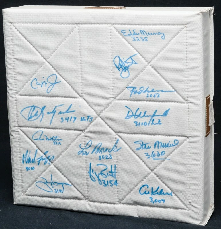 Beautiful 3,000 Hit Club Multi Signed Base 13 Sigs With Inscriptions PSA DNA COA