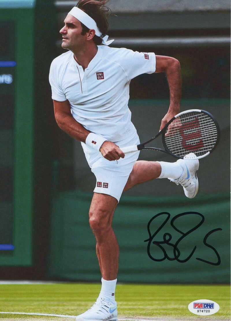 ROGER FEDERER SIGNED AUTOGRAPH 7X10 PHOTO - TENNIS ICON, WIMBLEDON CHAMPION PSA