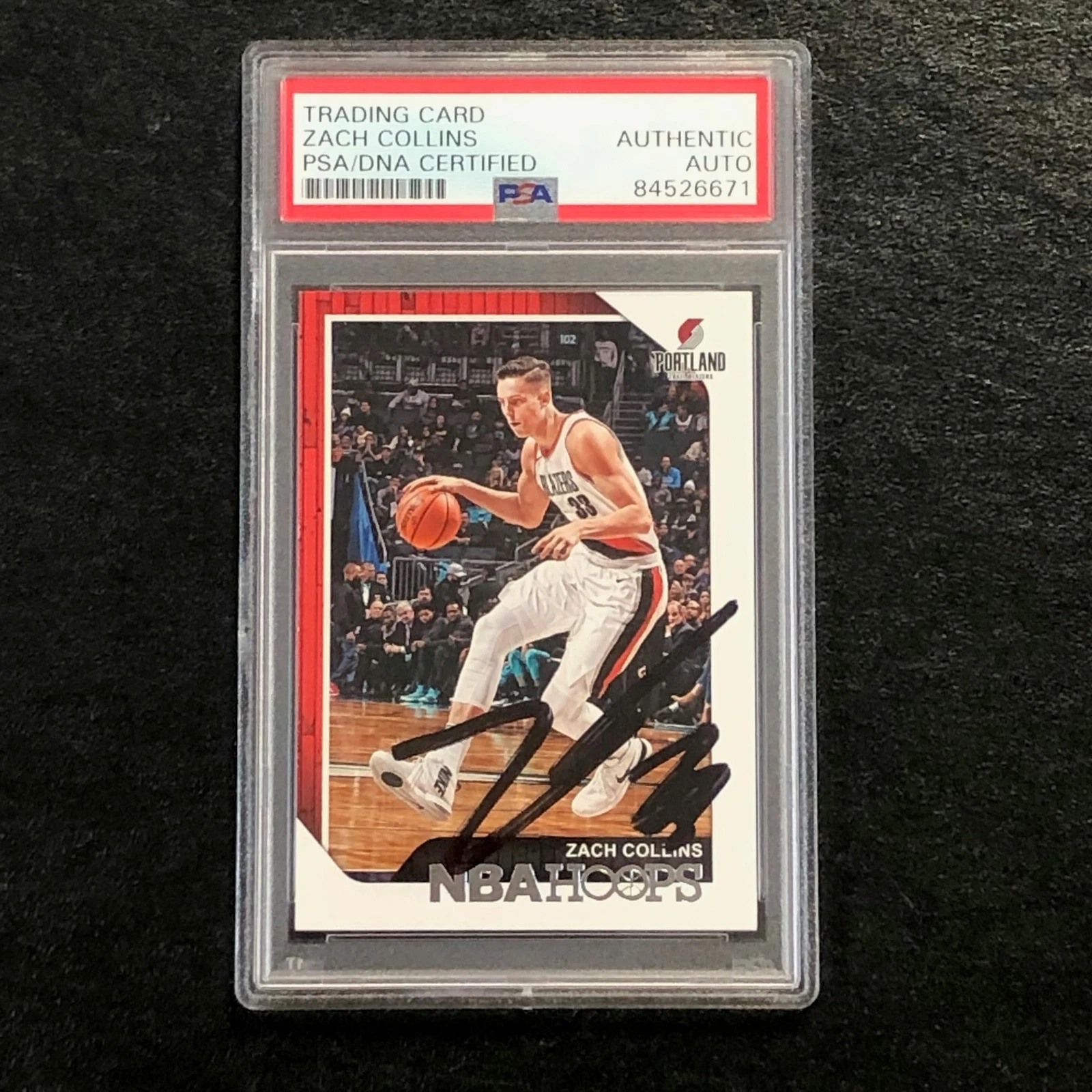 2018-19 NBA Hoops #238 ZACH COLLINS Signed Card AUT0 PSA Slabbed Blazers