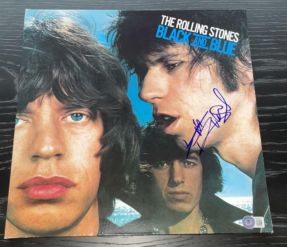 KEITH RICHARDS SIGNED AUTOGRAPH ALBUM RECORD ROLLING STONES BLACK AND BLUE BAS