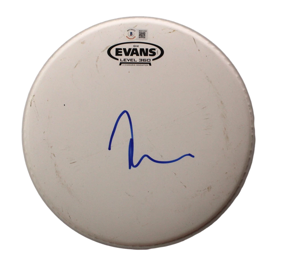TAYLOR HAWKINS SIGNED AUTOGRAPH 10″ DRUMHEAD – FOO FIGHTERS LEGEND W/ BECKETT COLLECTIBLE MEMORABILIA