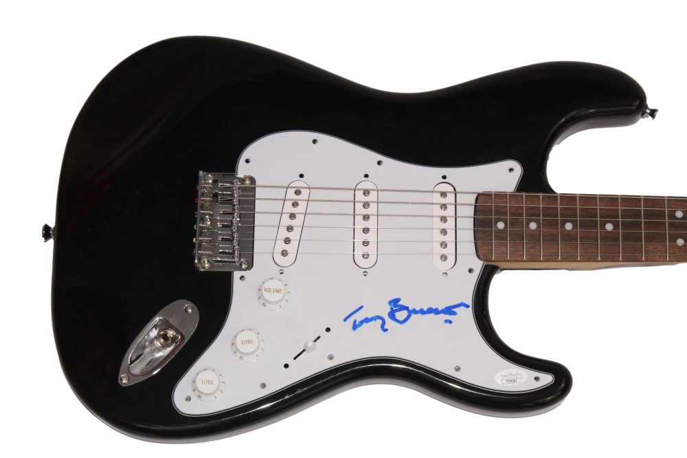 TONY BENNETT SIGNED AUTOGRAPH FULL SIZE BLACK FENDER ELECTRIC GUITAR - JSA COA