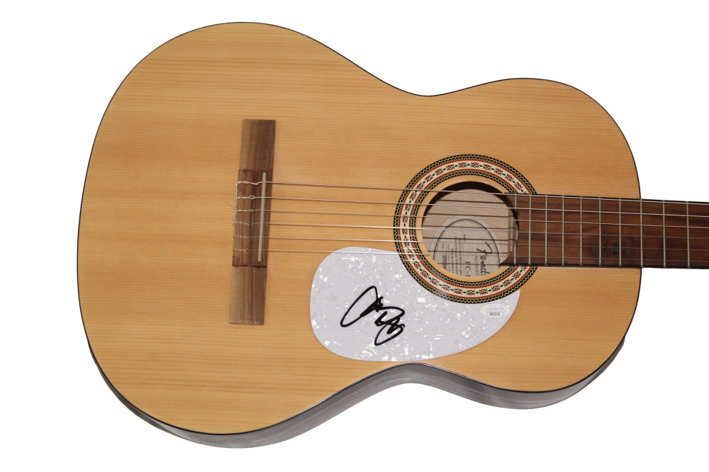 CHRIS YOUNG SIGNED AUTOGRAPH FENDER ACOUSTIC GUITAR - COUNTRY MUSIC STUD JSA COA