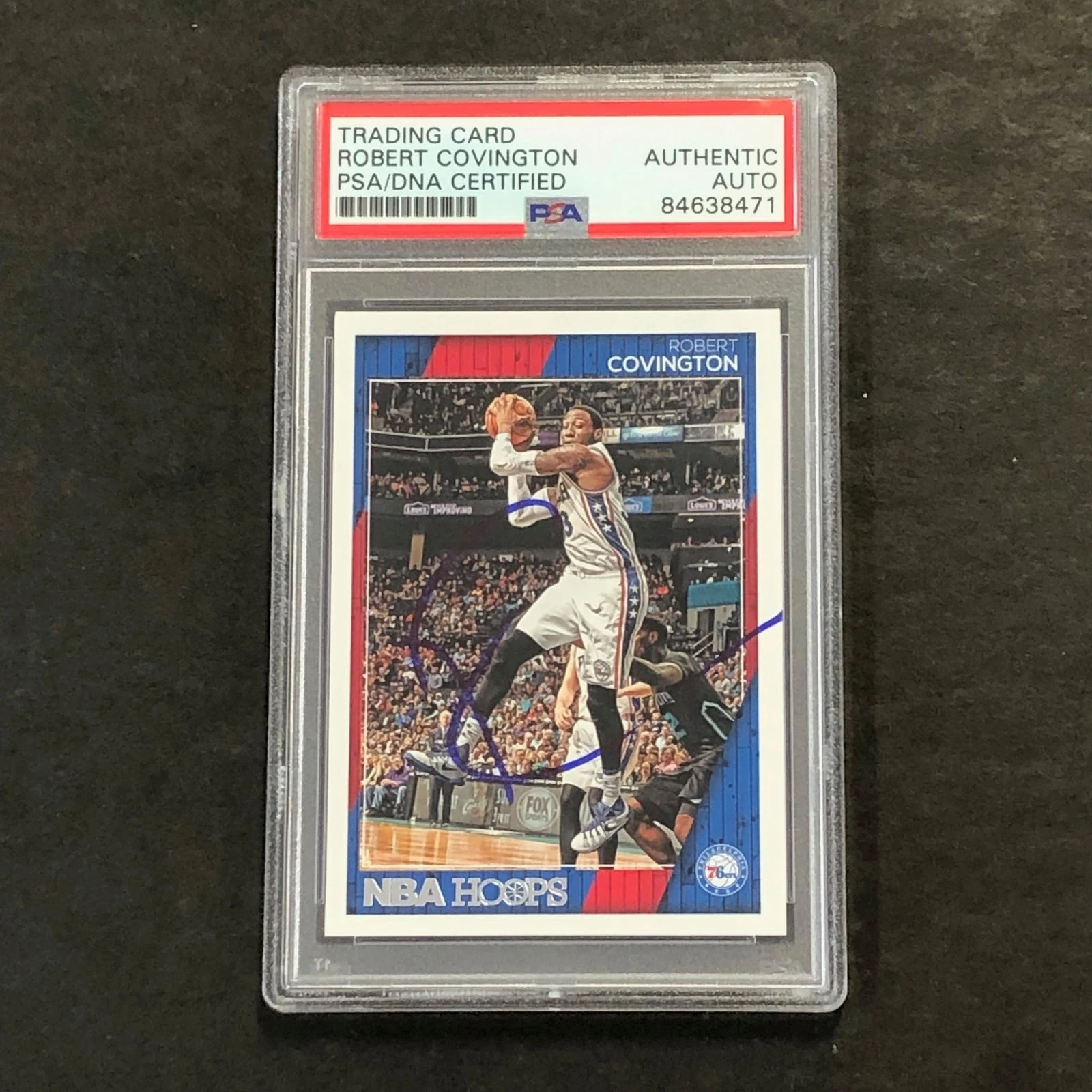 2016-17 NBA Hoops #3 Robert Covington Signed Card AUTO PSA Slabbed 76ers