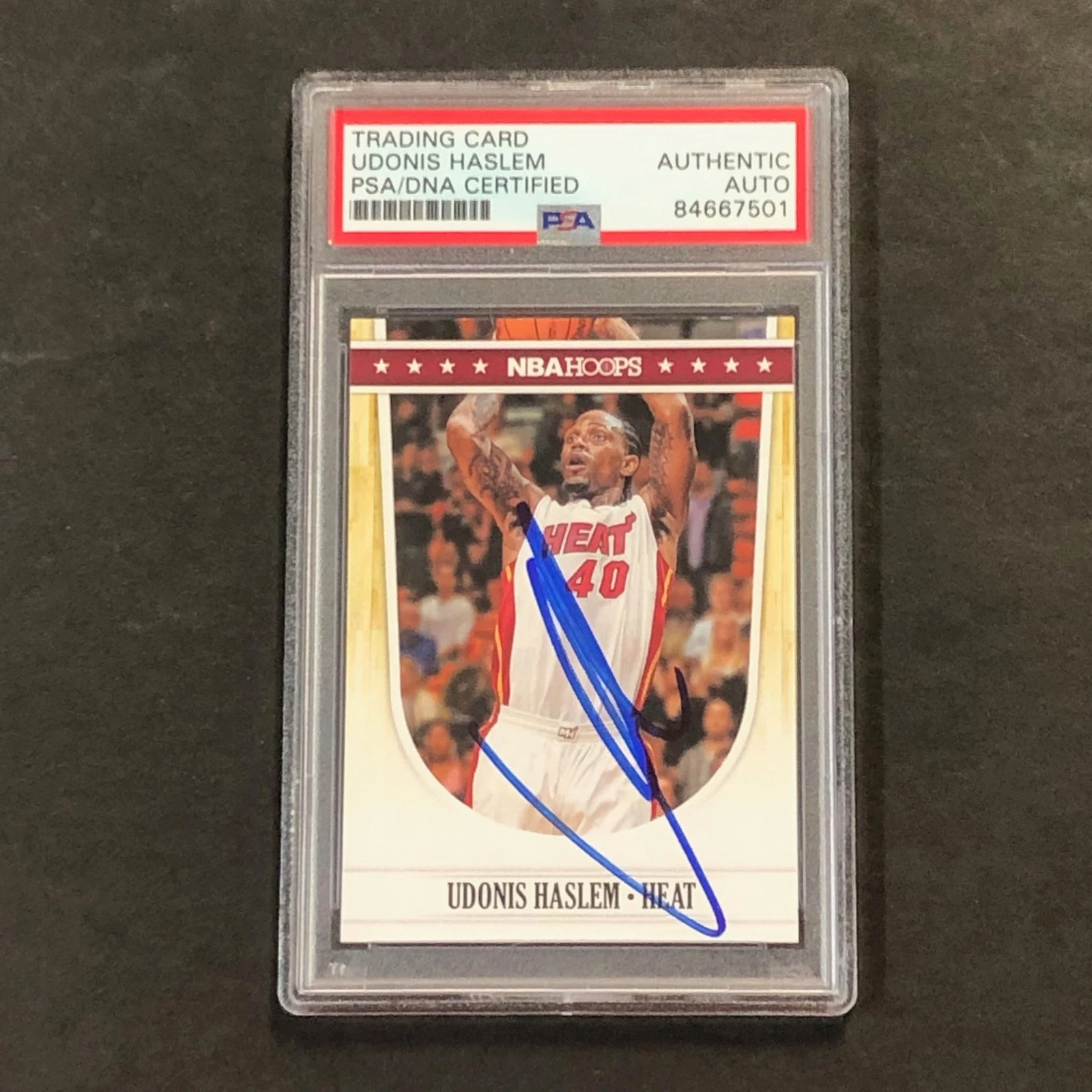 2012-13 NBA Hoops #118 Udonis Haslem signed Card PSA/DNA Slabbed Heat