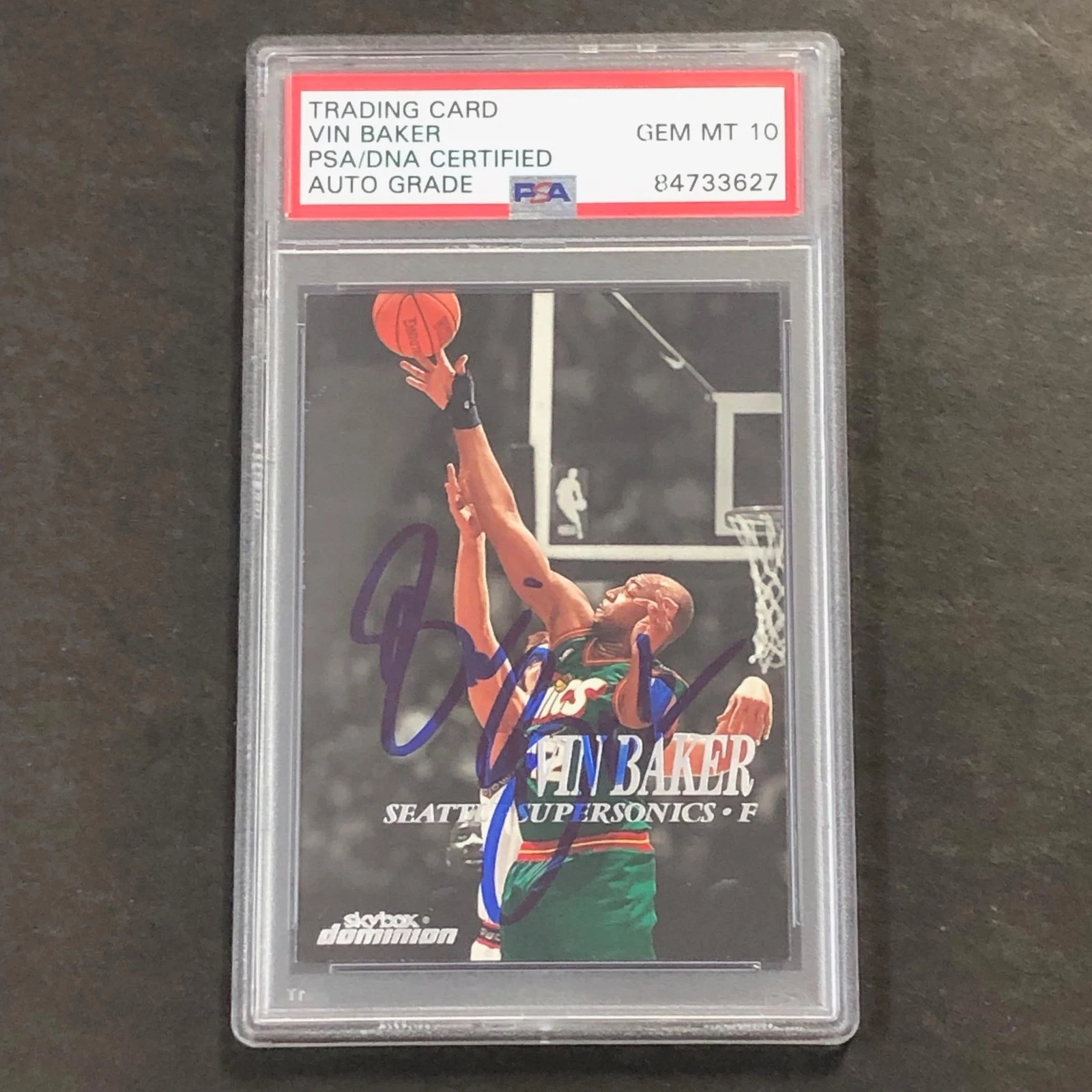1999-00 Skybox Dominion #97 Vin Baker Signed Card AUTO 10 PSA/DNA Slabbed Supers